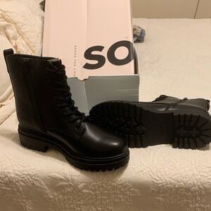 SO Women's Sleek Black Moto Boots